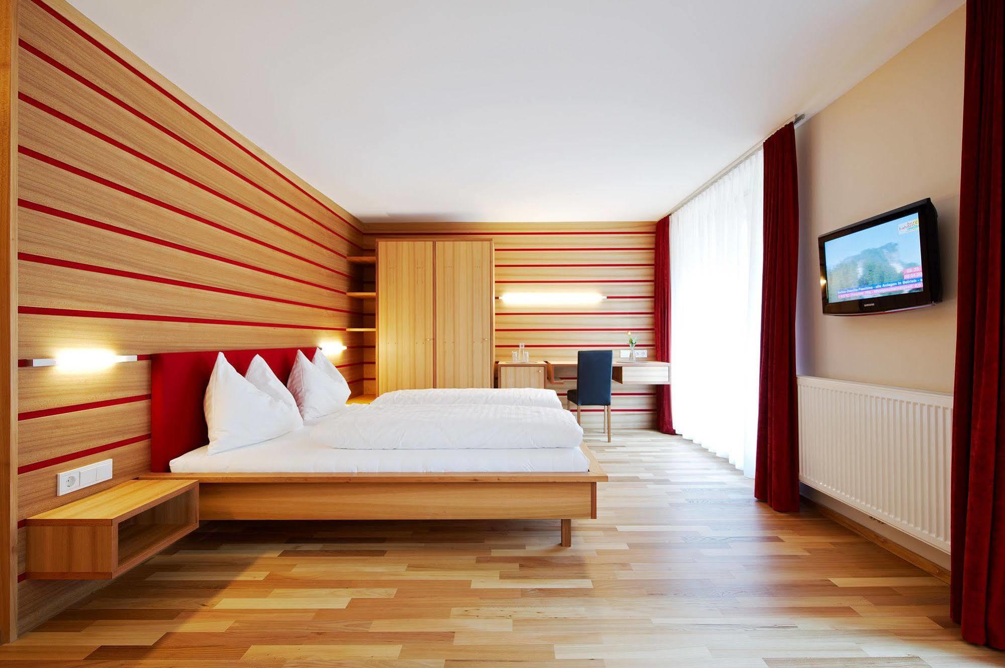 מלאו Hotel Kanisfluh מראה חיצוני תמונה